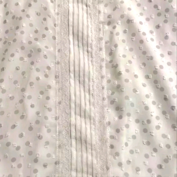 LC Lauren Conrad Women's Blouse Top Cap Sleeve Polkadot Classic Size Medium - Picture 3 of 5